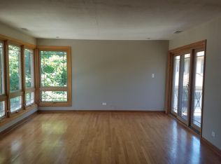 1050 Augusta St, Oak Park, IL