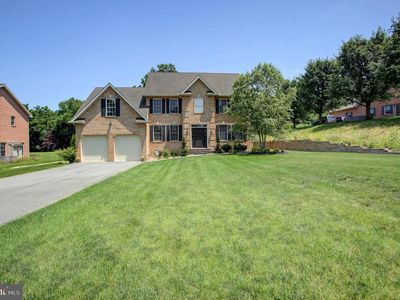 382 Moss Spring Ave, Greencastle, PA, 17225