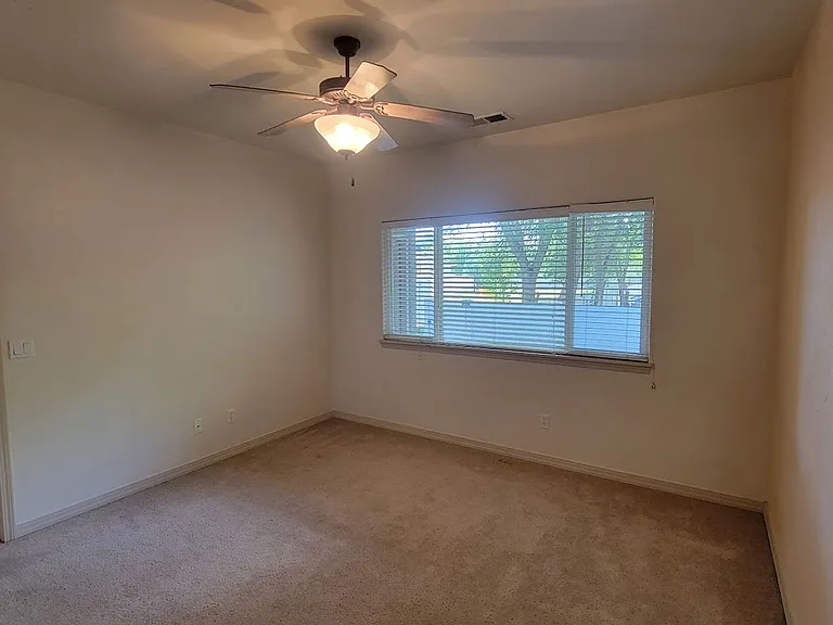 2835 Brittany Dr — Photo 5