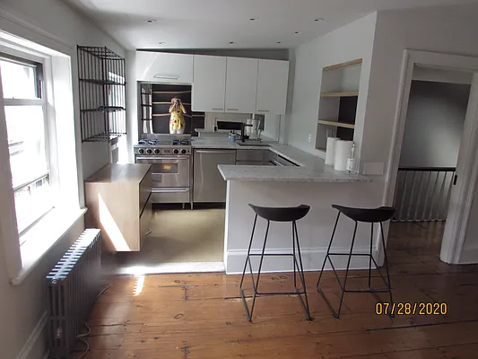 Rented by Laurie Brant Realty | media 6