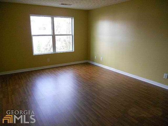 2nd image of 1204 Fairington Village Dr