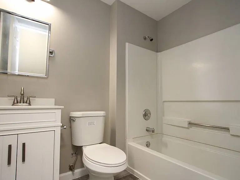353 Springbrook Trl S — Photo 3
