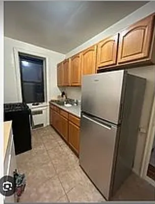 Rented by Karyn Shipsey, LREB | media 10