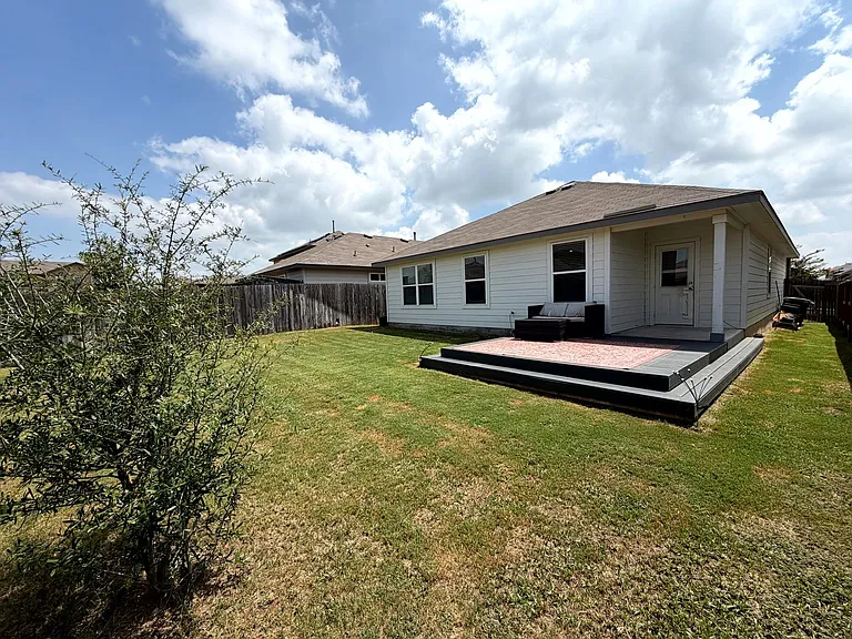 6811 Whisper Grv — Photo 19