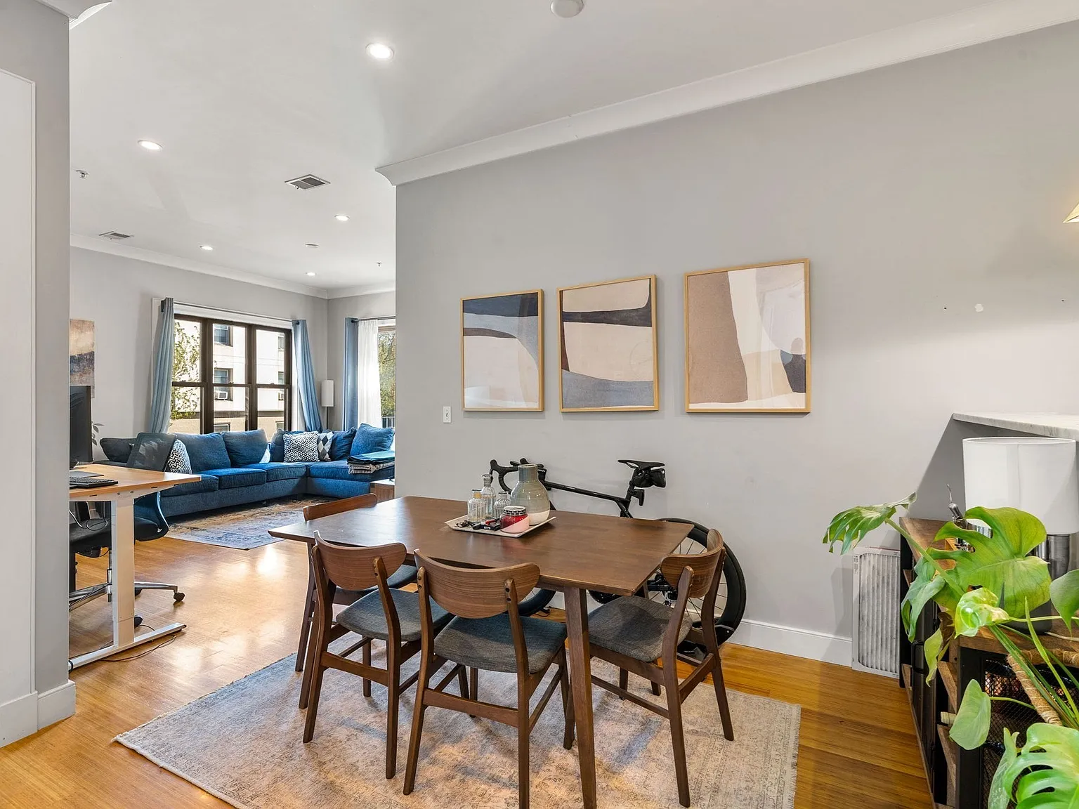 1 bed, 1.0 bath, 750 sqft, $3,400 — Photo 3