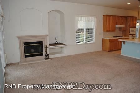 4th image of 6711 Yosemite Ct