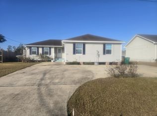 42279 Andrea Ln, Ponchatoula, LA 70454