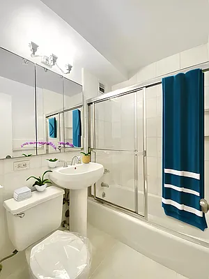 Rented by Corcoran | media 8