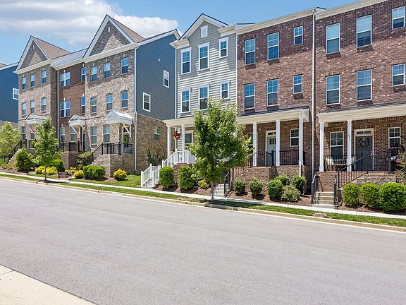 4th image of 3316 Tasker Dr
