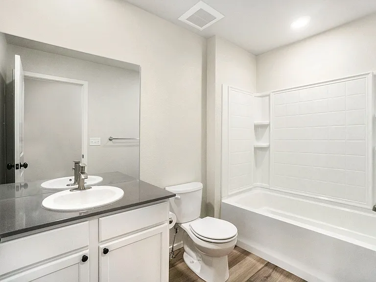 upstairs shared full bathroom