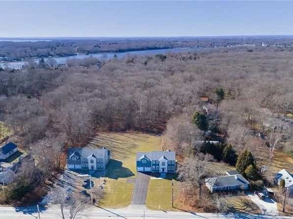 162 Sowams Rd, Barrington, RI 02806