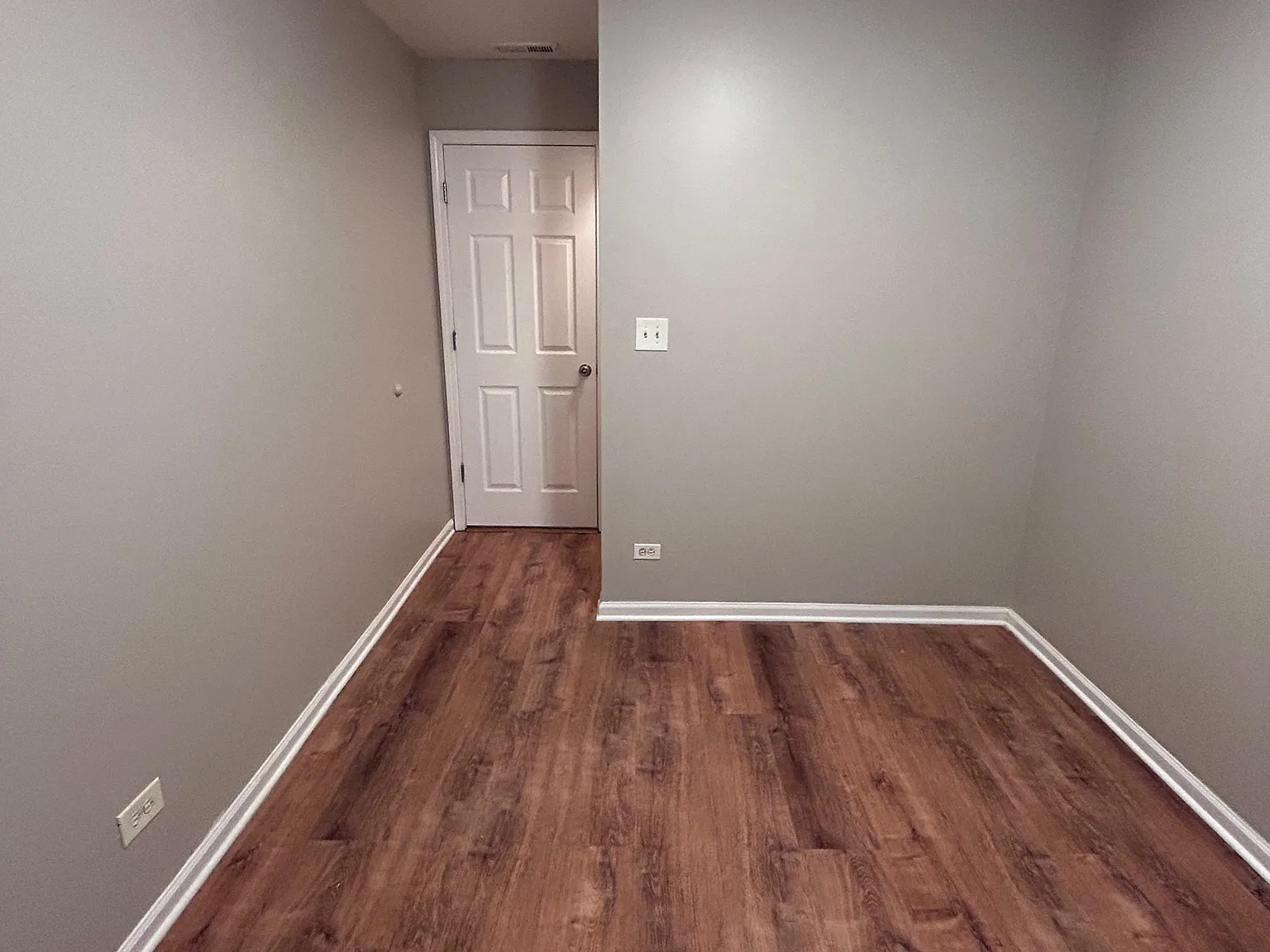 3 bed, 1600 sqft, $2,100 — Photo 4