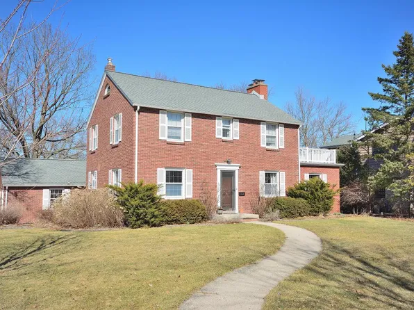 306 Highland AVENUE, Hartford, WI 53027