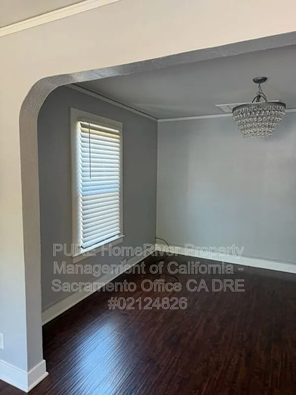2 bed, 1.0 bath, 620 sqft, $1,695 — Photo 2