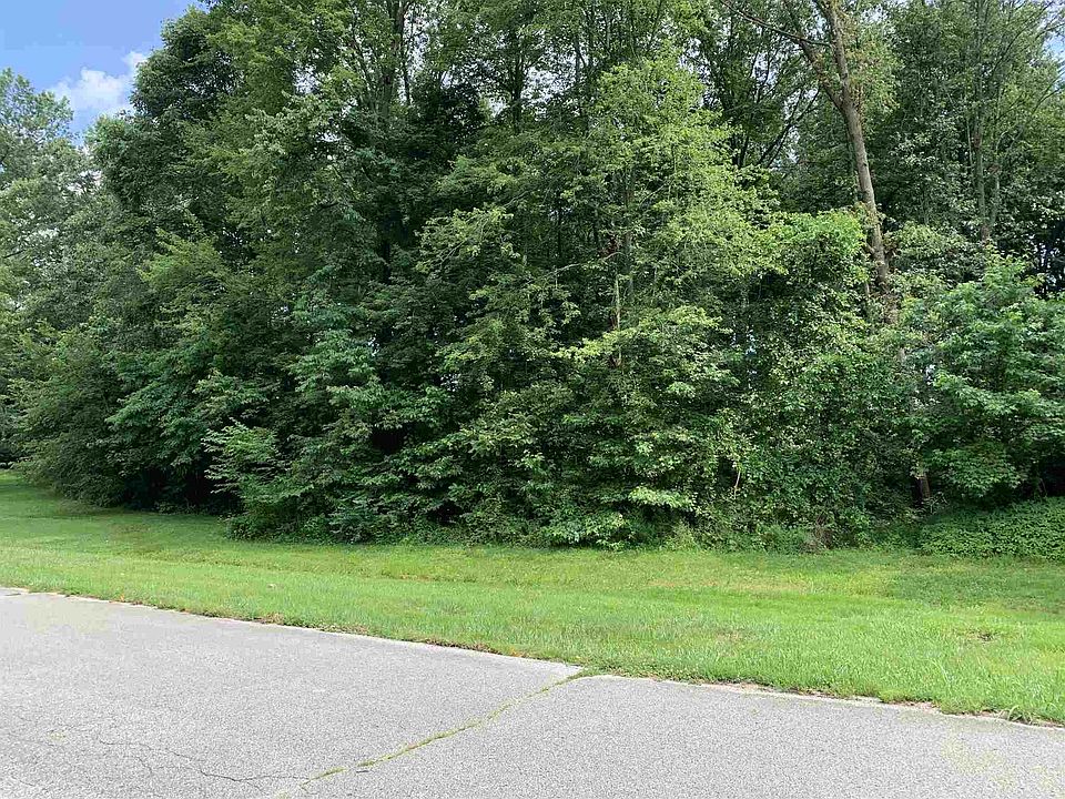 2nd image of 10643 Greenleaf Dr