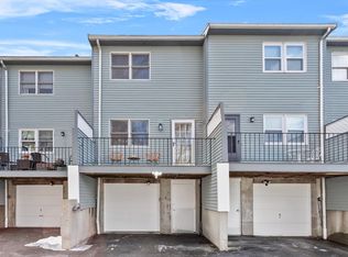 5257 Washington St Unit 5257, West Roxbury, MA 02132