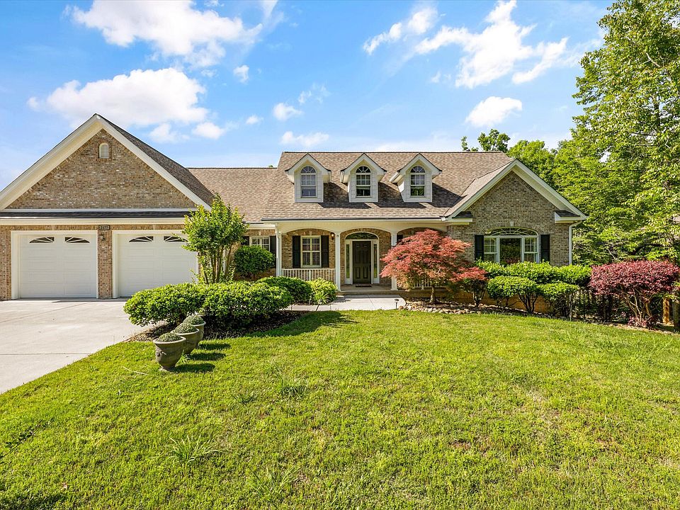 1st image of 2177 Riverview Dr