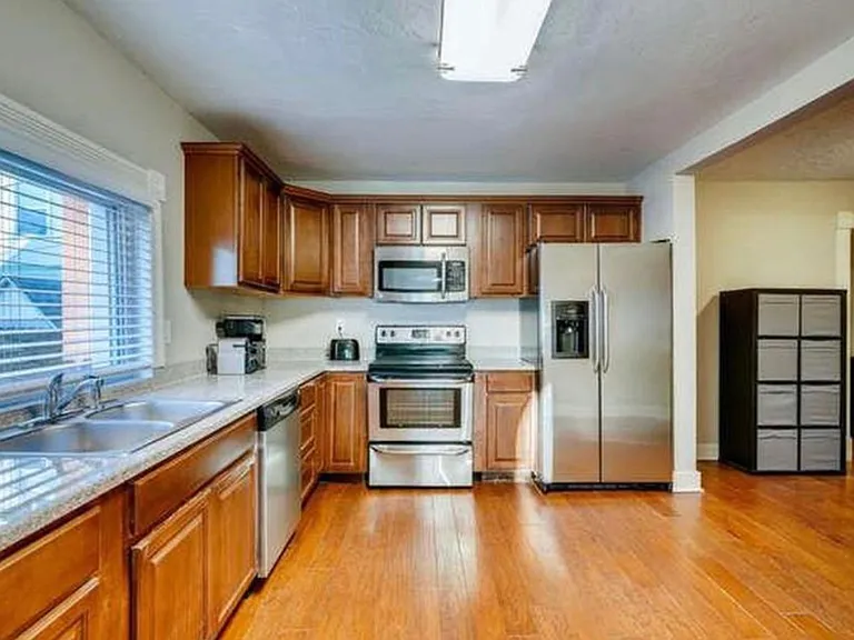 2443 N Clay St — Photo 8