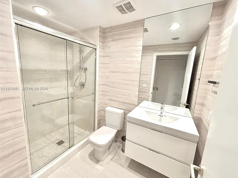 17301 Biscayne Blvd #210 — Photo 24