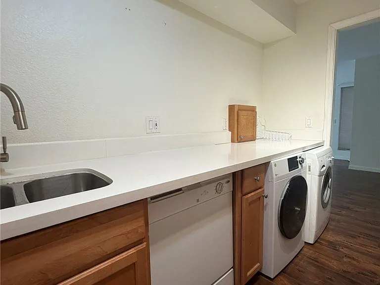 650 Oakmont Ave #2113 — Photo 7