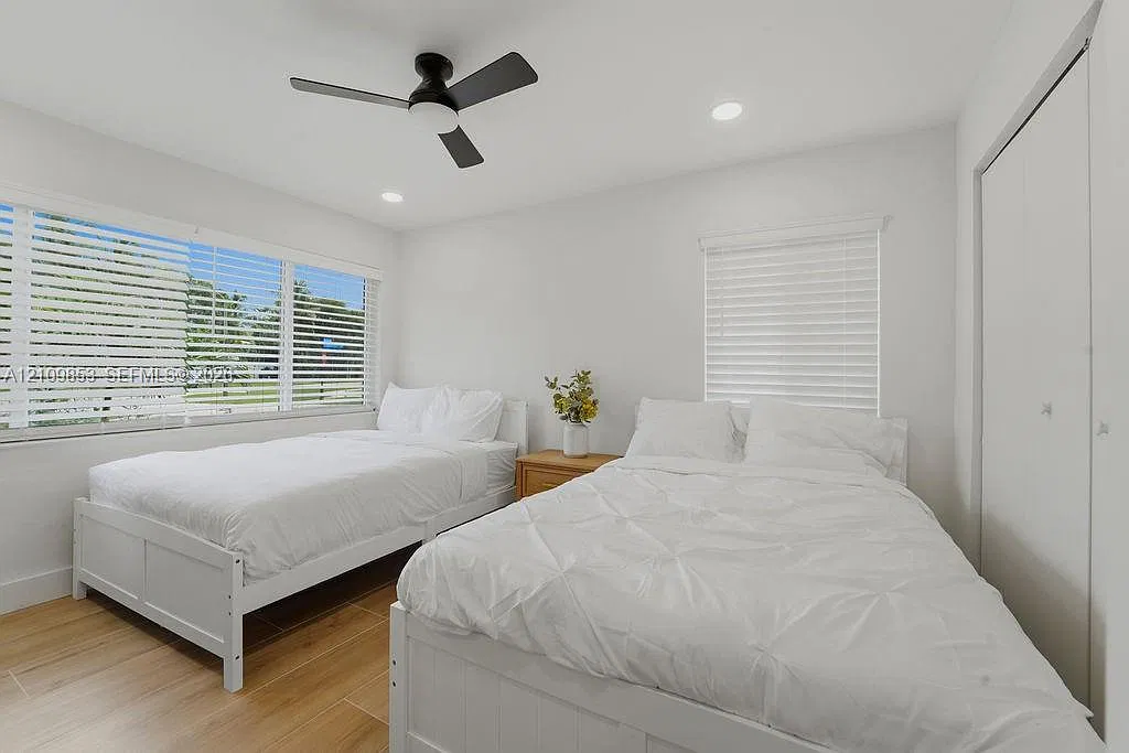 North Palm Beach Village — Photo 4