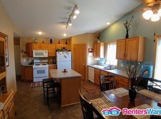 341 Perch Ln, Winsted, MN 55395