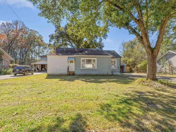 206 Pine St, Denham Springs, LA 70726