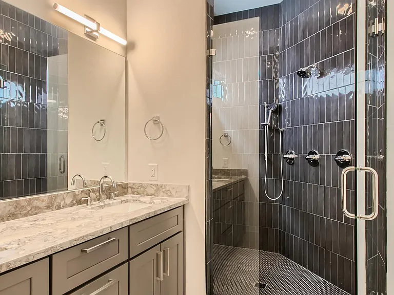411 Serenity Ln — Photo 19