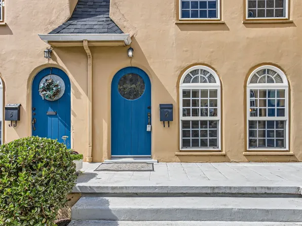 909 NE Brazee St APT 6, Portland, OR 97212