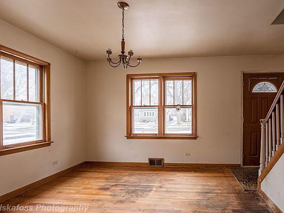2nd image of 617 S Cornell Ave