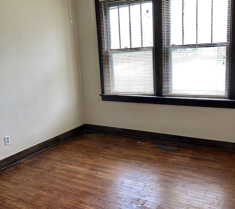 2nd image of 1405 N 4th St APT 1