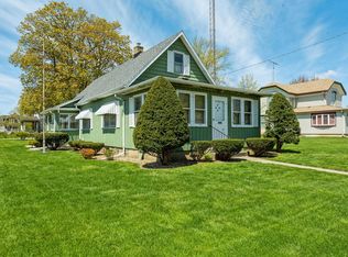 1004 Madison St, Lake Geneva, WI 53147