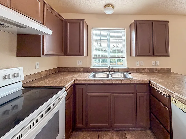 5493 Landon St SE #5943 — Photo 6