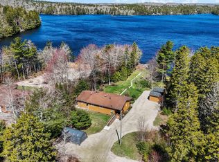 198 Spruce Dr, Lunenburg, NS B0R 1A0