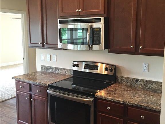 3rd image of 6750 NW Pinson Court