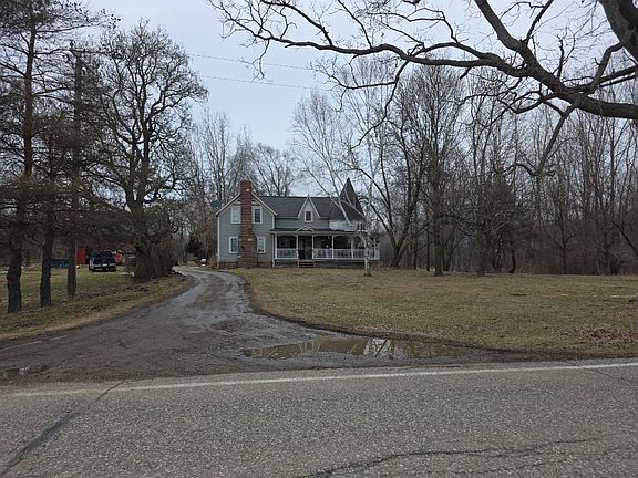 3rd image of 348 W Coulter Rd