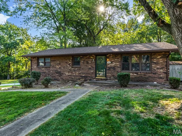 609 Grant St, Bethalto, IL 62010