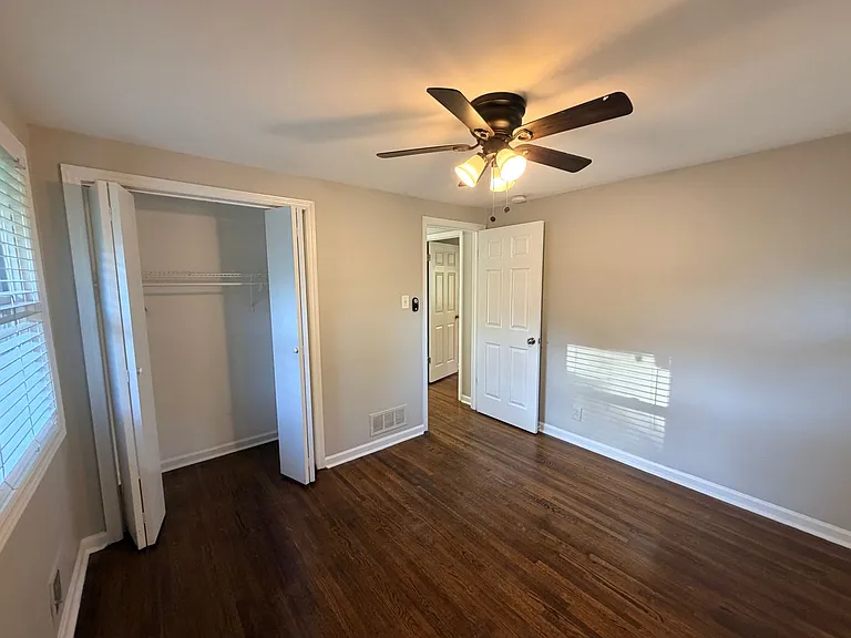 3567 Brookfield Ln — Photo 8