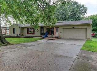 4644 Blue Ridge Blvd, Kansas City, MO 64133