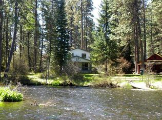 25513 SW Cold Spgs Rsrt Ln, Camp Sherman, OR 97730