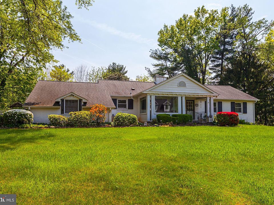 1st image of 9912 Silver Brook Dr