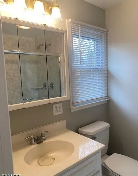 694 Foothill Rd — Photo 21