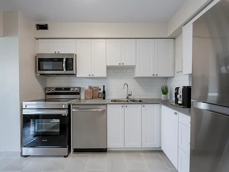 40 Delisle Ave — Photo 2