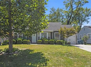 2001 W 72nd St, Prairie Village, KS 66208