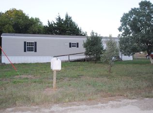 1 Chestnut Dr, Mapleton, KS 66754