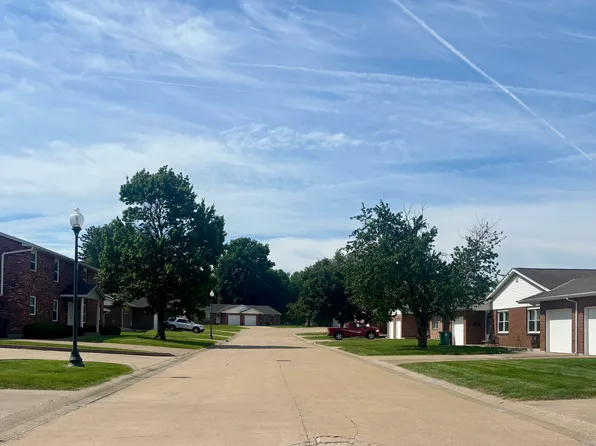 (undisclosed Address), Quincy, IL 62301