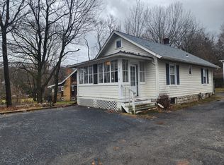 106 High St, Monroe, NY 10950