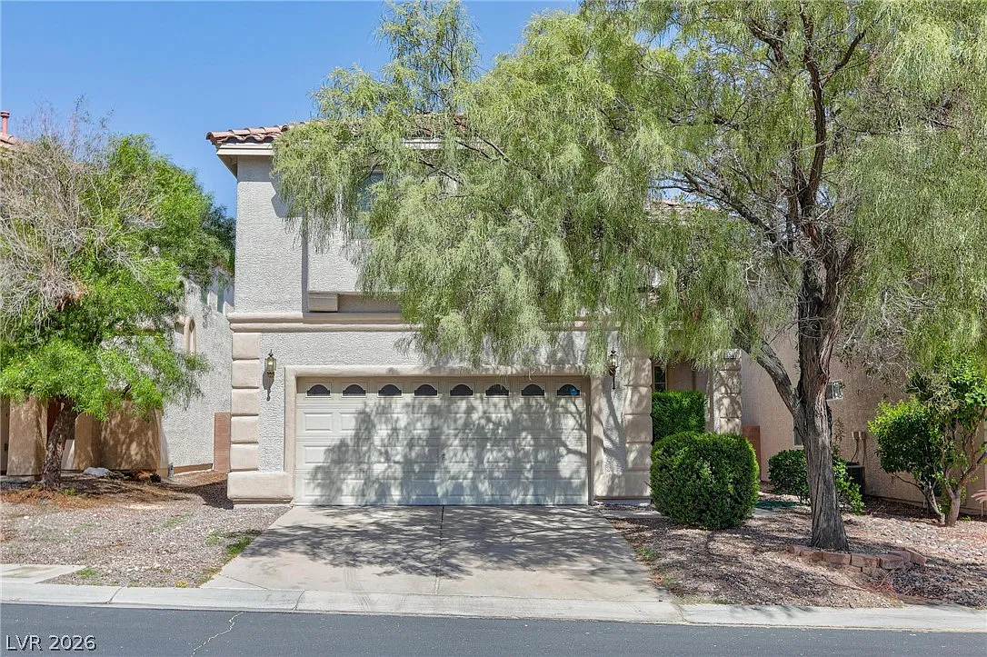 3 bed, 2.5 bath, 1672 sqft, $2,495 — Photo 2