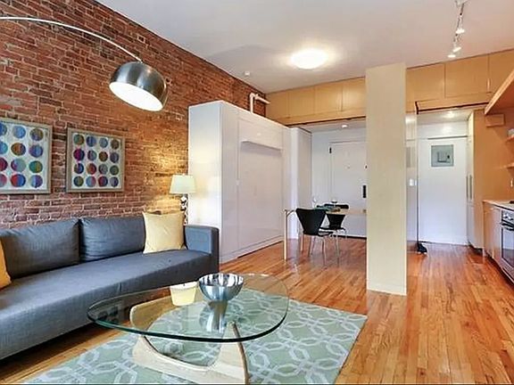 3rd image of 421 W 22nd St APT 3F