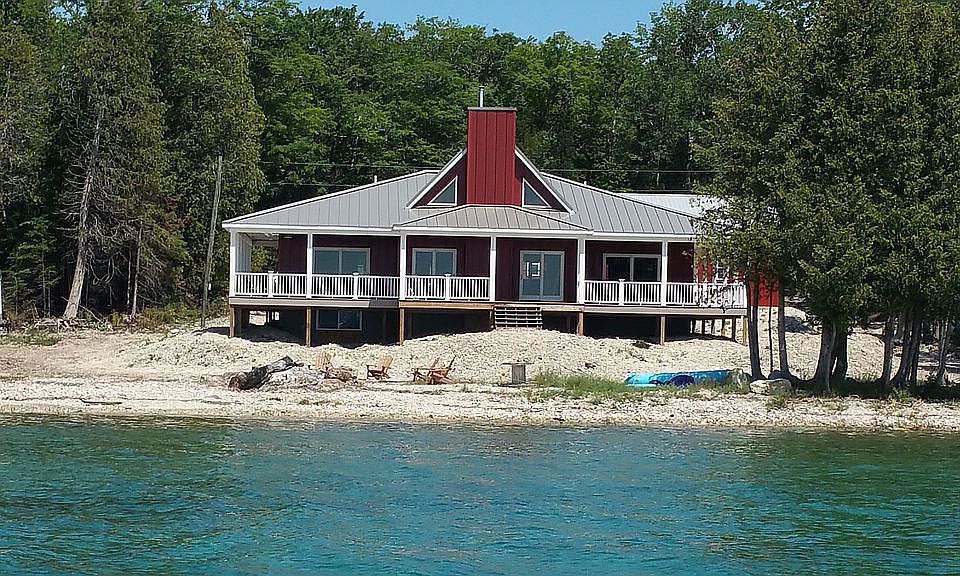 1st image of 2162 Lake View Dr